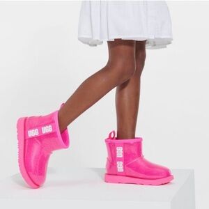 New UGG Classic Clear Mini boot (pink)